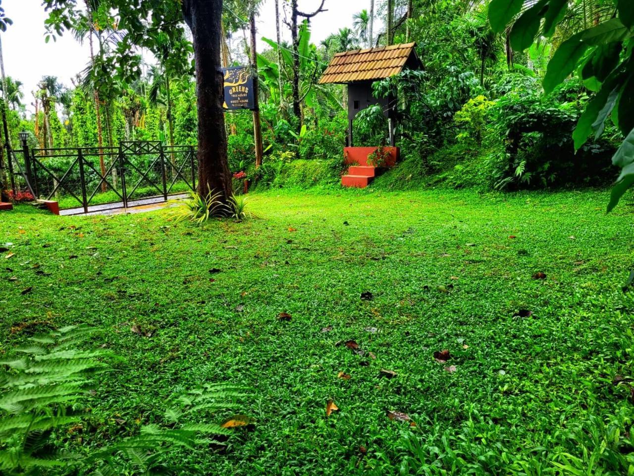 Greens Tree House & Wood House Sultan Bathery Exterior foto